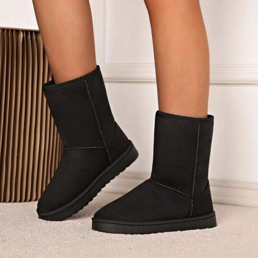 Women’s Black Solid Color Fleece Mid-Calf Warm Snow Boots